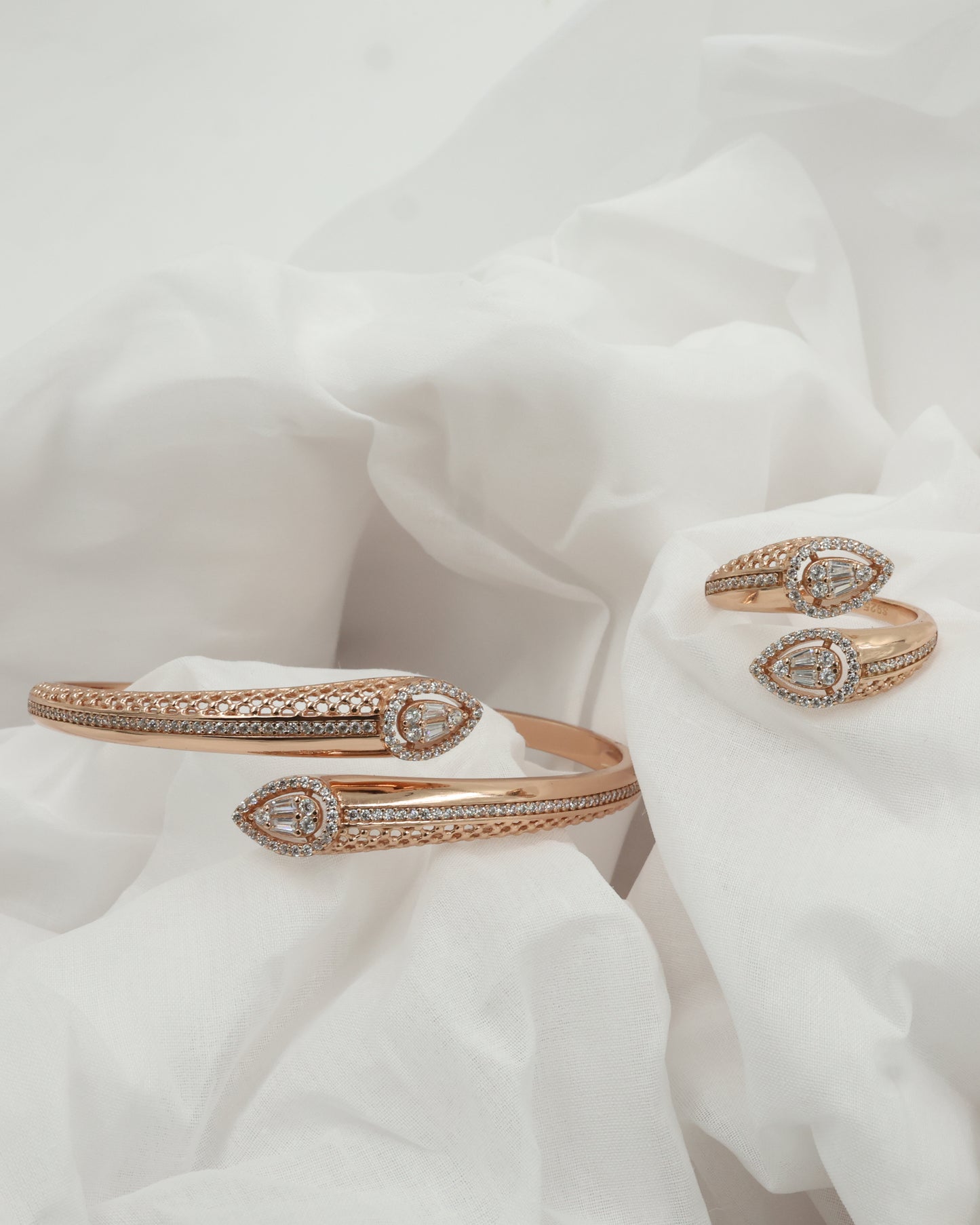 Serpentina collection