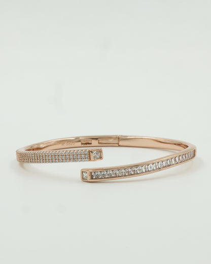 Infinite sparkle bracelet