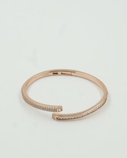 Infinite sparkle bracelet