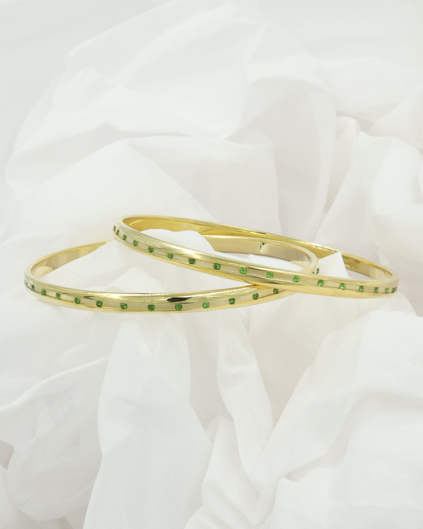 Emerald line bangle