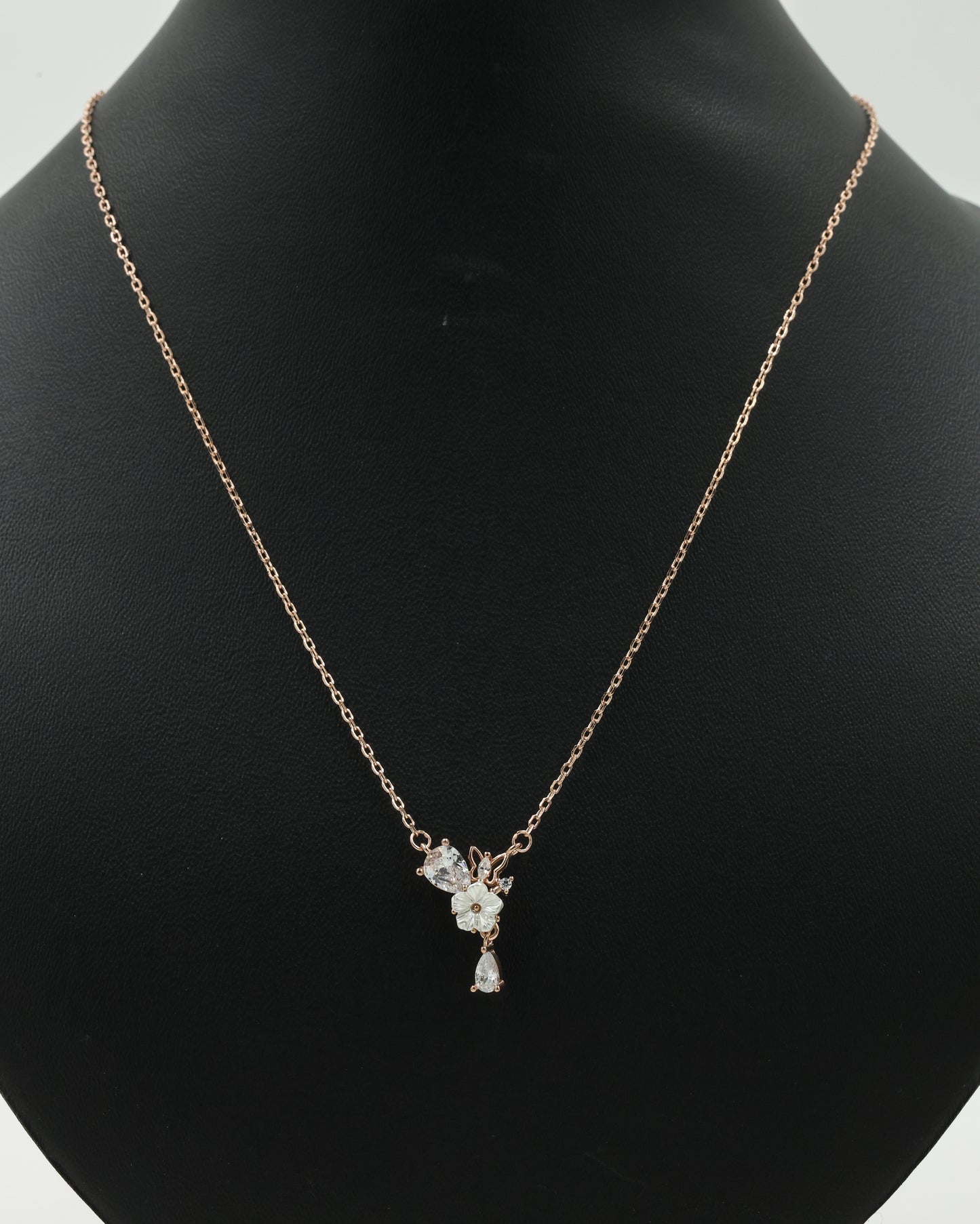 meadow bloom necklace