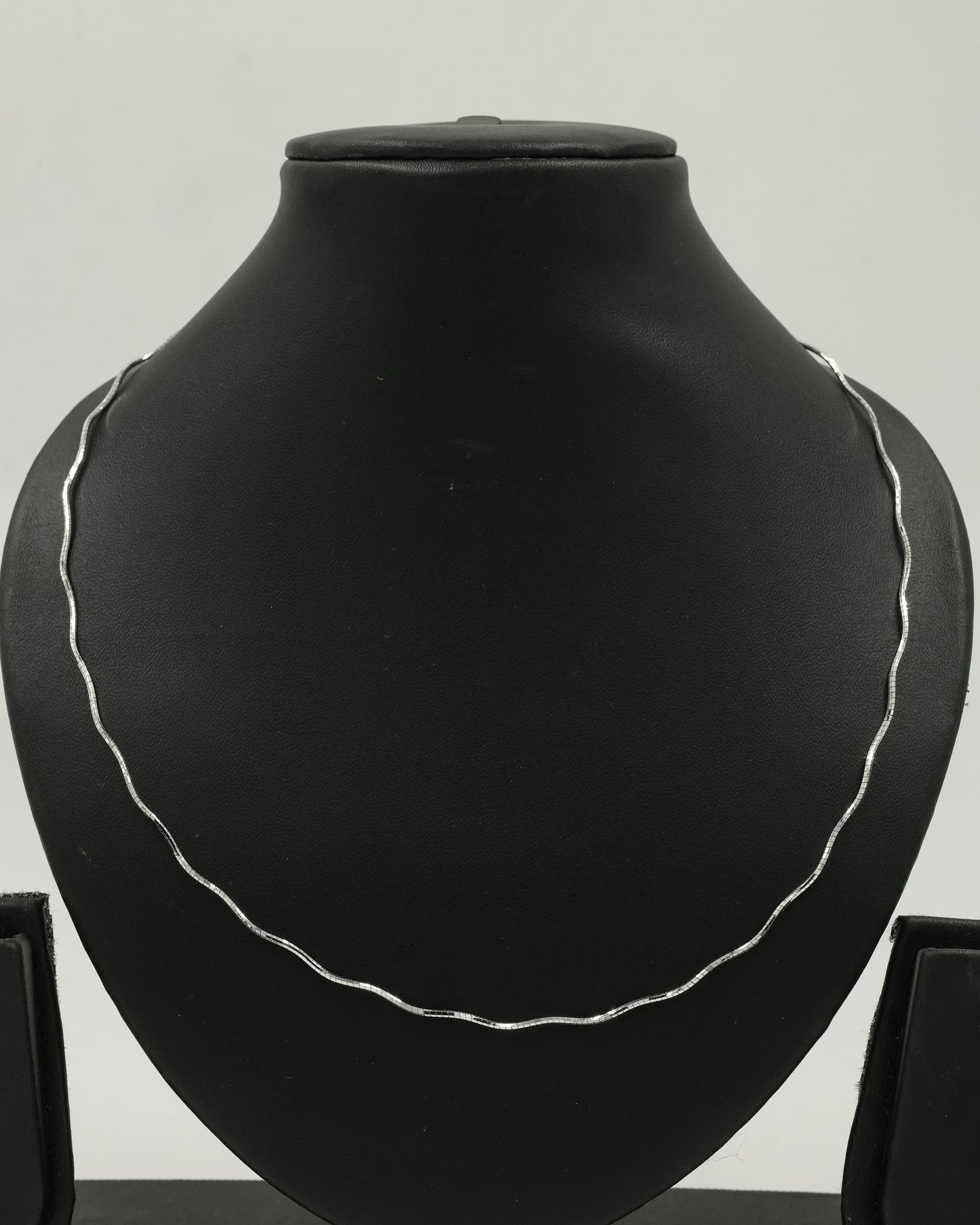 rope chain necklace(single layered silver color)