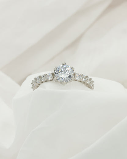 Solataire Silver Ring