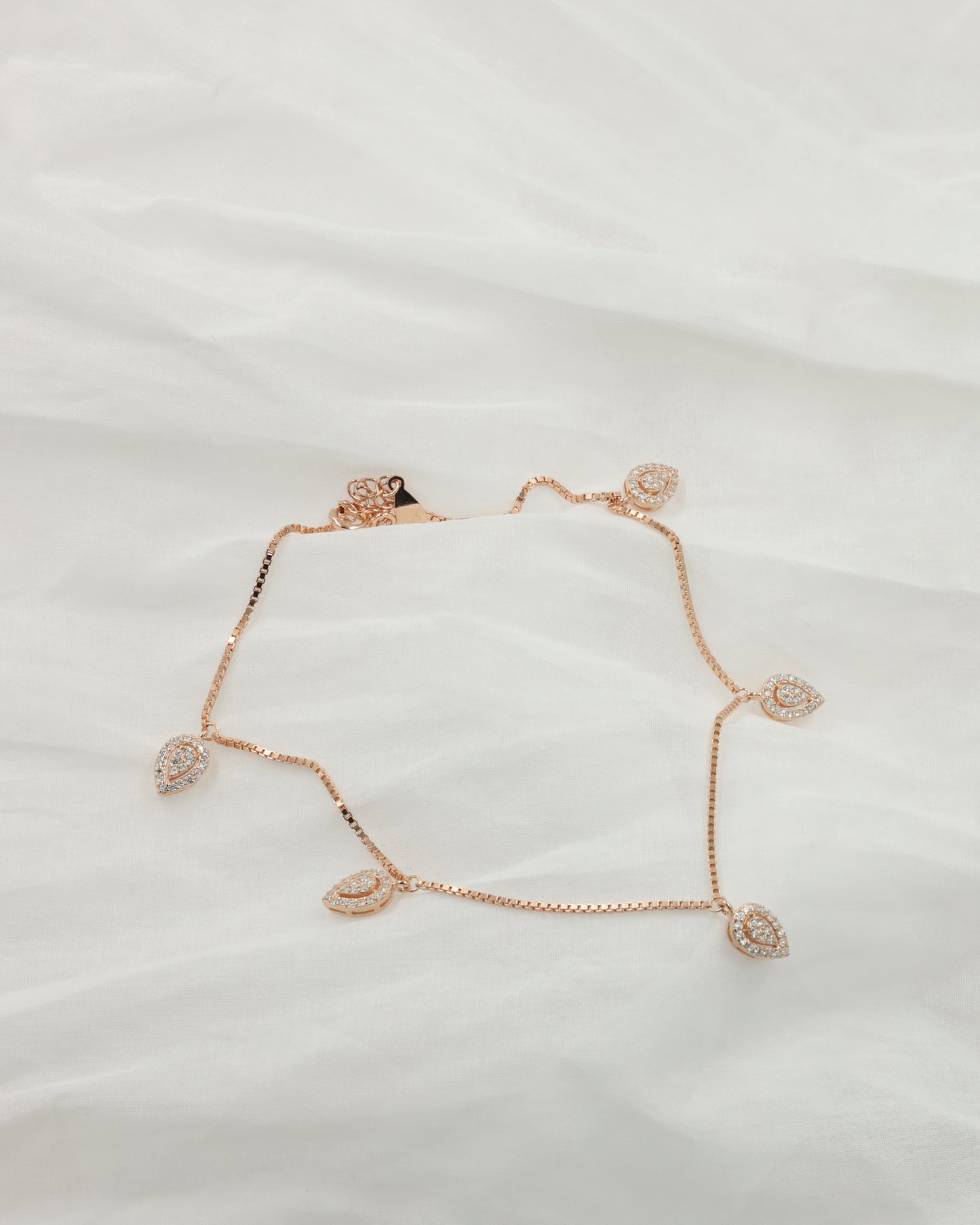 Gleamora bracelet