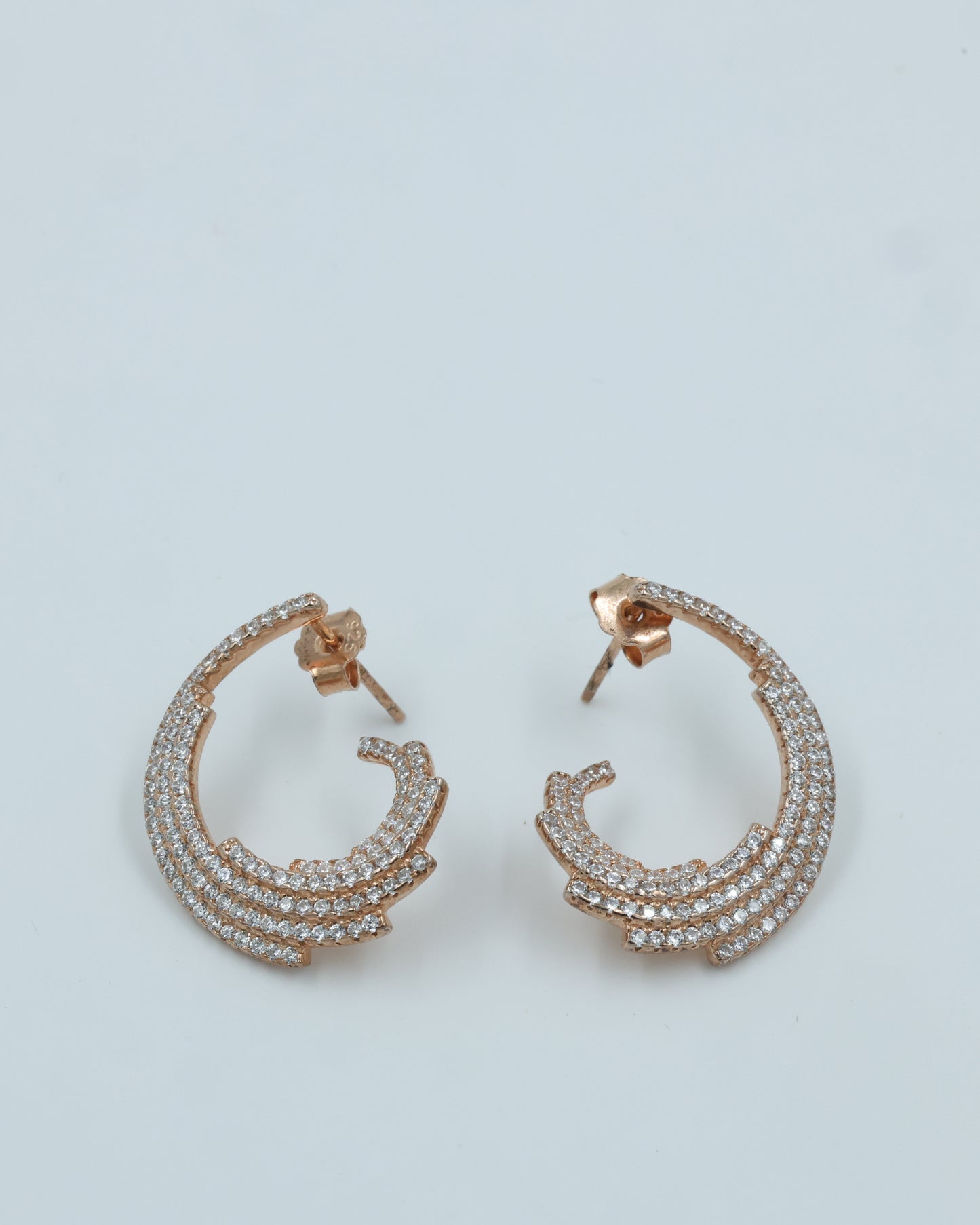 Curved open hoop Earrings
